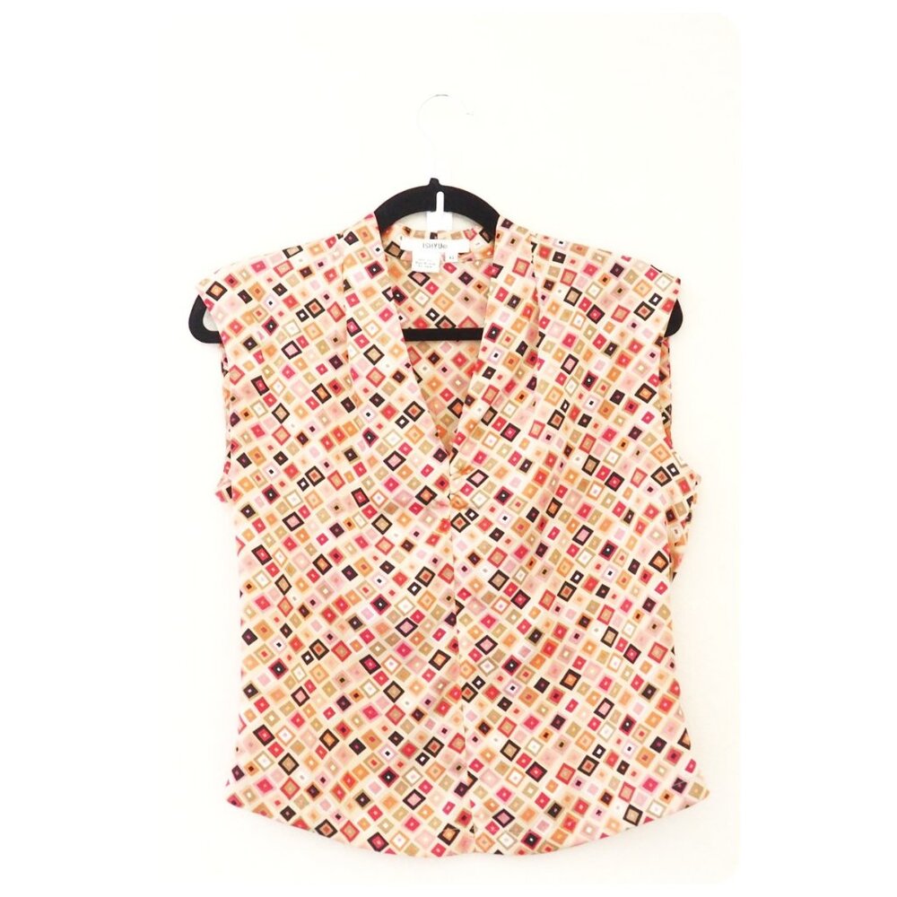 !! Vintage Ishyu 100% Silk Sleeveless Square Patterned Blouse sz xs